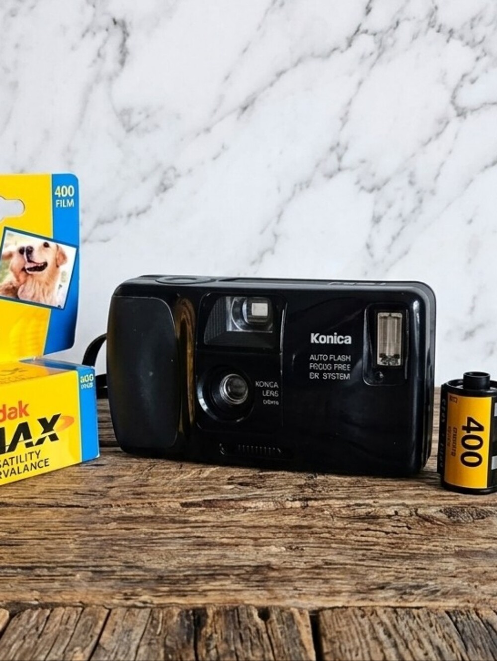 VTG Konica Top's 35mm Y2k Film Camera + Kodak Max 400 Film | Working